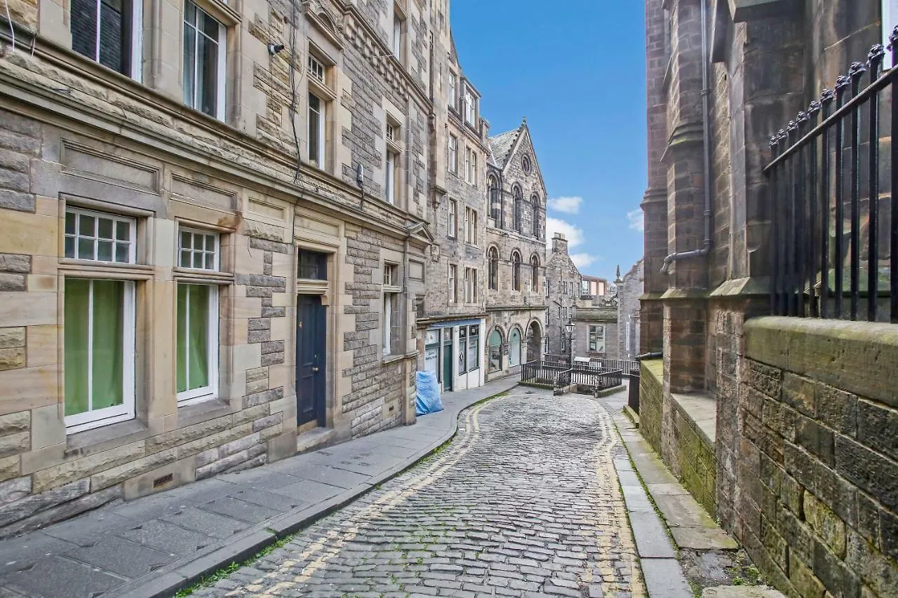 The Castle Hub Hotel Edinburgh